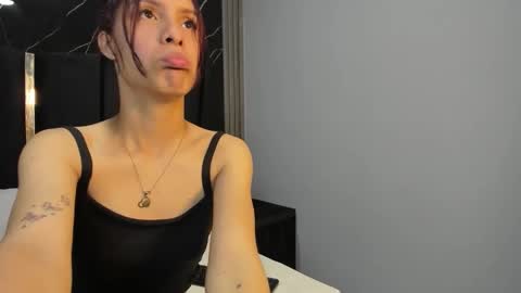 alexagrace12 online show from 02/02/26, 03:11