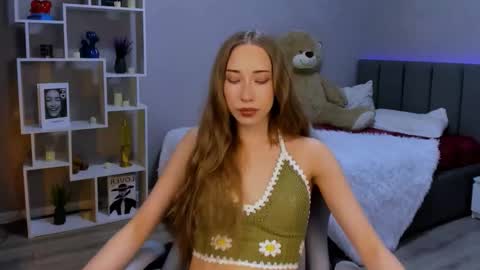 AlexaHarmon online show from 11/25/25, 06:24