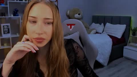 AlexaHarmon online show from 11/27/25, 06:26