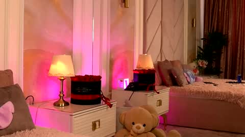 Alexa  online show from 02/23/25, 10:06