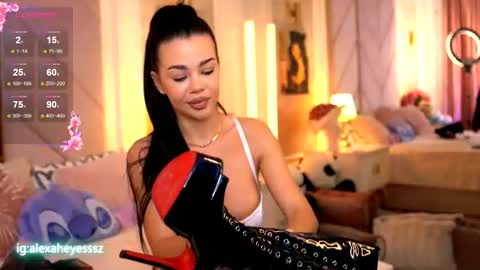 Snapshot of alexaheyess chatting on 03/25/26, 05:46 Alexa online show from 03/25/26, 05:46