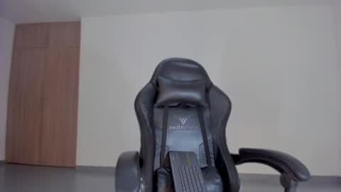 Alexandra Castillo online show from 01/17/25, 01:15