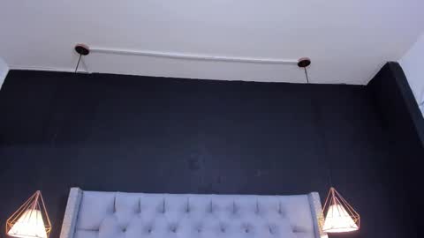 Snapshot of alexamora__ chatting on 09/26/25, 11:47 C A M I L A online show from 09/26/25, 11:47