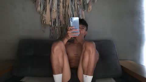 Snapshot of alexanddani chatting on 09/09/25, 07:35 Alex Dani online show from 09/09/25, 07:35