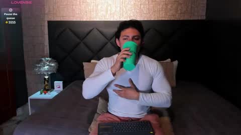 Snapshot of alexander_classy chatting on 02/20/25, 06:28 Alex online show from 02/20/25, 06:28