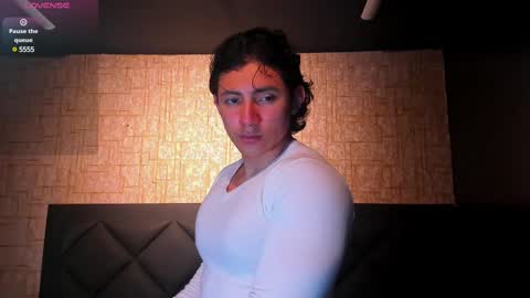 Snapshot of alexander_classy chatting on 02/27/25, 05:13 Alex online show from 02/27/25, 05:13