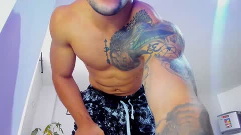 Snapshot of alexander_collin_ chatting on 01/28/25, 03:46 Alex Collin online show from 01/28/25, 03:46