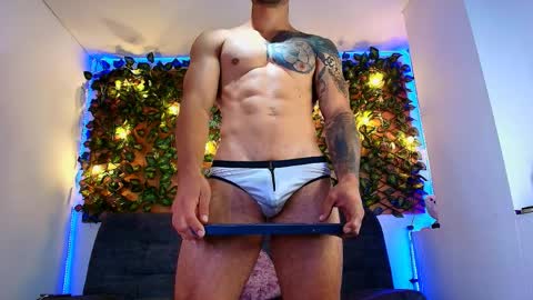 Snapshot of alexander_collin_ chatting on 04/02/26, 12:25 Alex Collin online show from 04/02/26, 12:25