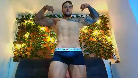 Snapshot of alexander_collin_ chatting on 07/08/26, 12:31 Alex Collin online show from 07/08/26, 12:31