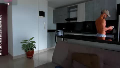 Onlyfansalexmartinezwb  Instagram alexwbmartinez  Twitter martinezcb937 online show from 11/11/25, 08:09