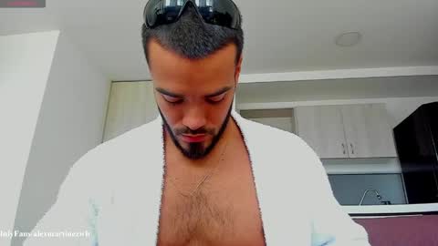 Onlyfansalexmartinezwb  Instagram alexwbmartinez  Twitter martinezcb937 online show from 04/27/26, 06:06