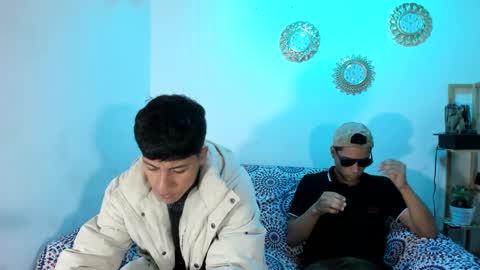 chicos hot online show from 10/03/25, 01:30