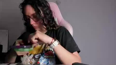 alexandra clauss online show from 11/19/25, 09:59