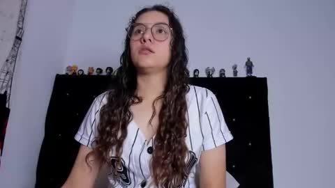 alexandra clauss online show from 02/16/26, 10:06