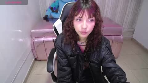 alexandra  online show from 11/12/25, 07:57