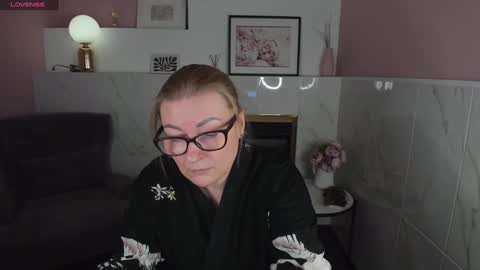 Snapshot of alexandra_kind chatting on 01/15/25, 08:48 Alexandra online show from 01/15/25, 08:48