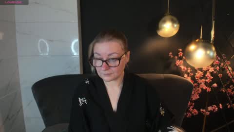 Snapshot of alexandra_kind chatting on 01/25/25, 01:52 Alexandra online show from 01/25/25, 01:52