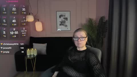 Snapshot of alexandra_kind chatting on 03/12/25, 03:35 Alexandra online show from 03/12/25, 03:35