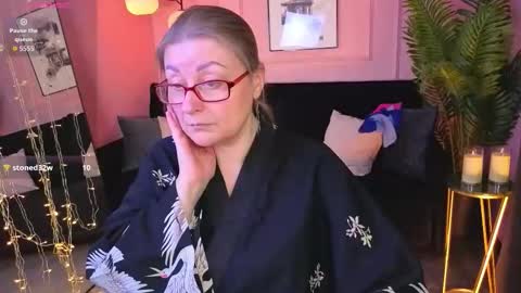 Snapshot of alexandra_kind chatting on 02/28/26, 01:56 Alexandra online show from 02/28/26, 01:56