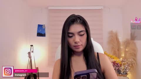 Snapshot of alexandra_ra1 chatting on 12/18/25, 10:05 Alexandra Rodriguez online show from 12/18/25, 10:05