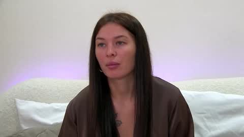 AlexandraBloom online show from 10/22/25, 07:02