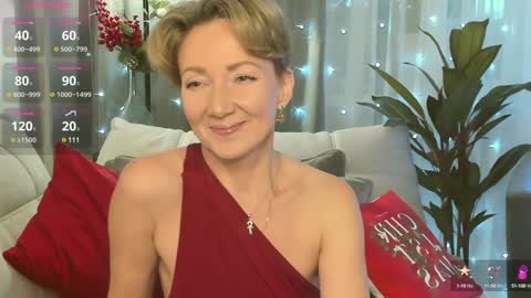 Snapshot of alexandrafix chatting on 12/17/24, 12:33 Alexandra online show from 12/17/24, 12:33
