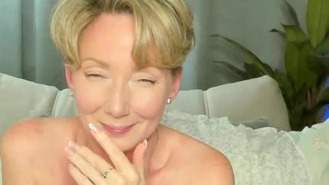 Snapshot of alexandrafix chatting on 05/11/26, 02:45 Alexandra online show from 05/11/26, 02:45