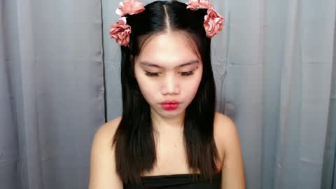 Snapshot of alexandralovely_9 chatting on 06/19/26, 10:57 Andrea online show from 06/19/26, 10:57