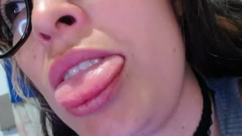 Snapshot of alexandrasaen chatting on 07/04/26, 11:33 alexandrasaen online show from 07/04/26, 11:33
