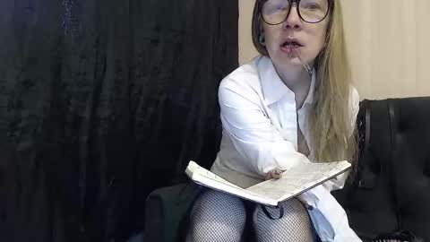 Alexandra online show from 11/01/25, 07:32