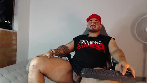 Snapshot of alexandro_king chatting on 02/14/26, 01:35 ALEX online show from 02/14/26, 01:35