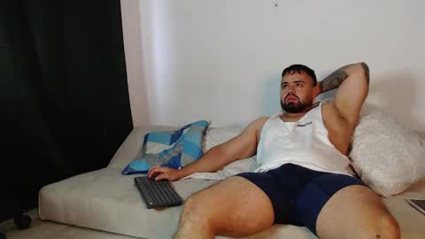 Snapshot of alexandro_king chatting on 04/05/26, 10:51 ALEX online show from 04/05/26, 10:51