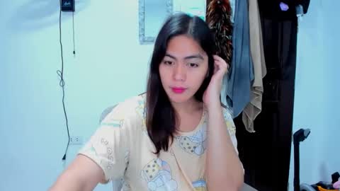 Snapshot of alexarobins chatting on 11/12/25, 12:22 Alexa online show from 11/12/25, 12:22