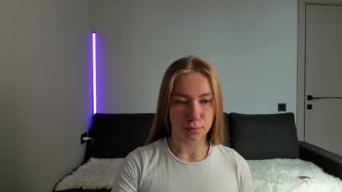 Snapshot of alexarti chatting on 07/10/26, 05:01 Alex online show from 07/10/26, 05:01