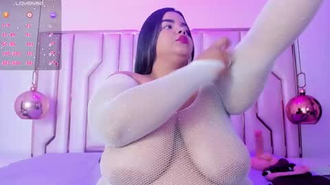 alexataylorr_ online show from 11/04/25, 02:10