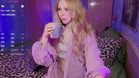 Snapshot of alexbellis chatting on 03/19/26, 02:26 alexbellis online show from 03/19/26, 02:26