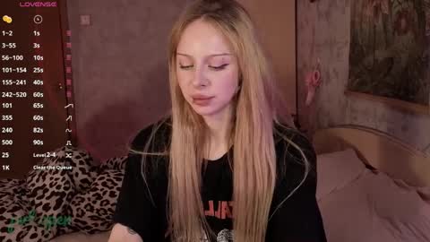 Snapshot of alexbellis chatting on 04/03/26, 02:09 alexbellis online show from 04/03/26, 02:09