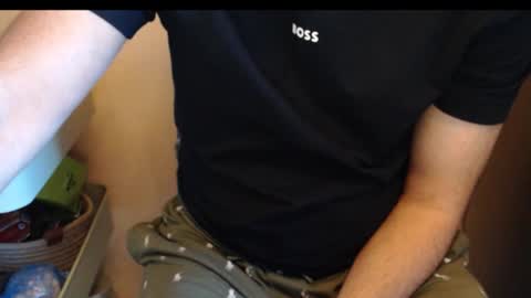 Snapshot of alexbelly chatting on 09/26/25, 10:08 alexbelly online show from 09/26/25, 10:08