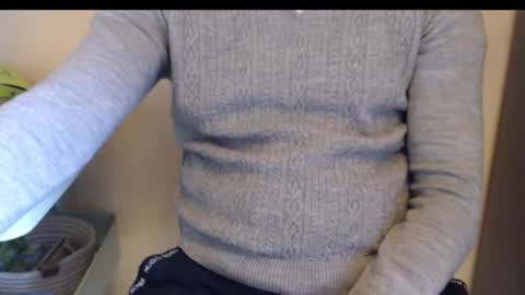 Snapshot of alexbelly chatting on 10/05/25, 12:25 alexbelly online show from 10/05/25, 12:25