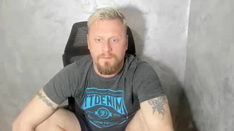 Snapshot of alexboy2022 chatting on 03/19/26, 08:24 onlyfans..alexyno2022 online show from 03/19/26, 08:24