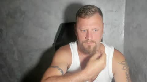 Snapshot of alexboy2022 chatting on 07/10/26, 09:23 onlyfans..alexyno2022 online show from 07/10/26, 09:23