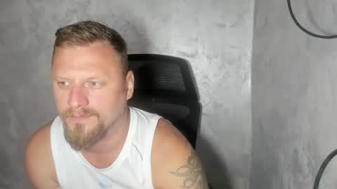 Snapshot of alexboy2022 chatting on 07/14/26, 06:51 onlyfans..alexyno2022 online show from 07/14/26, 06:51