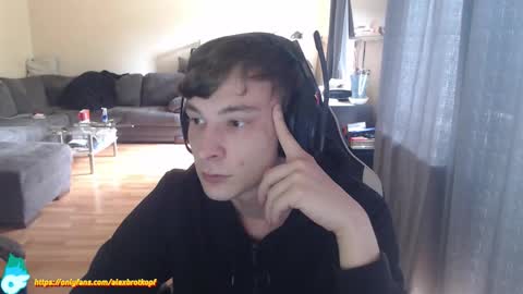 Snapshot of alexbrotkopf chatting on 09/10/25, 11:10 Alex online show from 09/10/25, 11:10