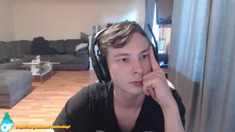 Snapshot of alexbrotkopf chatting on 09/12/25, 10:37 Alex online show from 09/12/25, 10:37