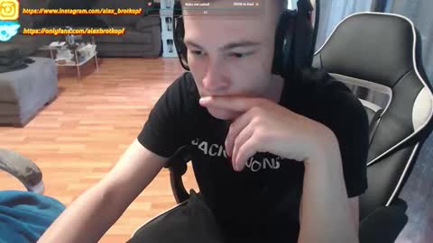 Snapshot of alexbrotkopf chatting on 09/20/25, 10:05 Alex online show from 09/20/25, 10:05