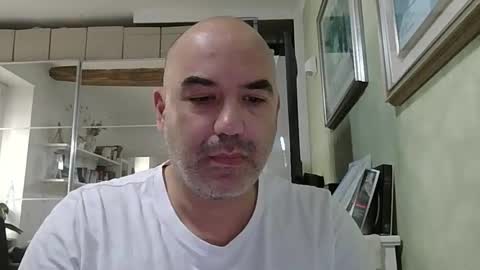Snapshot of alexct77 chatting on 04/23/26, 02:19 alexct77 online show from 04/23/26, 02:19
