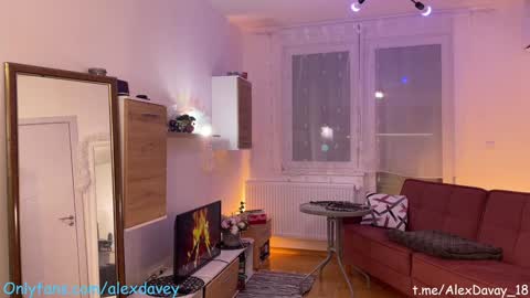           online show from 01/07/25, 09:35