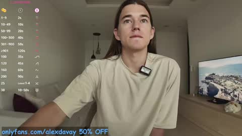 Snapshot of alexdavey chatting on 06/07/26, 11:03 online show from 06/07/26, 11:03