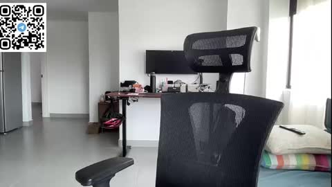 Snapshot of alexdimartino chatting on 04/08/26, 04:29 Alex Dimartino online show from 04/08/26, 04:29