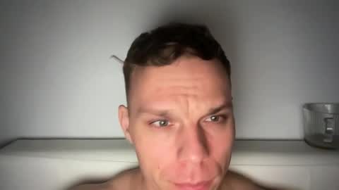 Snapshot of alexfit96 chatting on 03/06/25, 08:05 alexfit96 online show from 03/06/25, 08:05